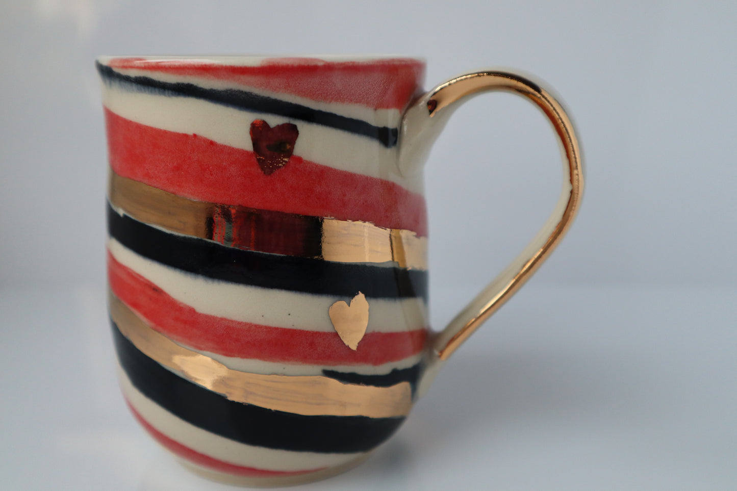 SECONDS Queen of Hearts Mug with Gold